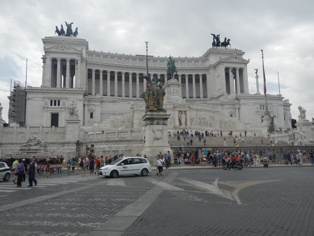Vittoriano visto de Piazza Venezia