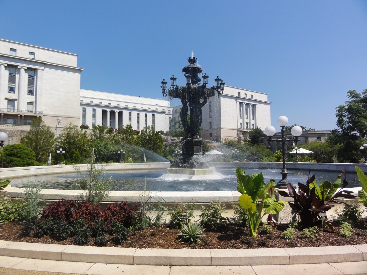 Fonte Bartholdi e jardim